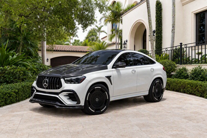 Rent a 2024 Mercedes-AMG GLE 53 Larte in Miami