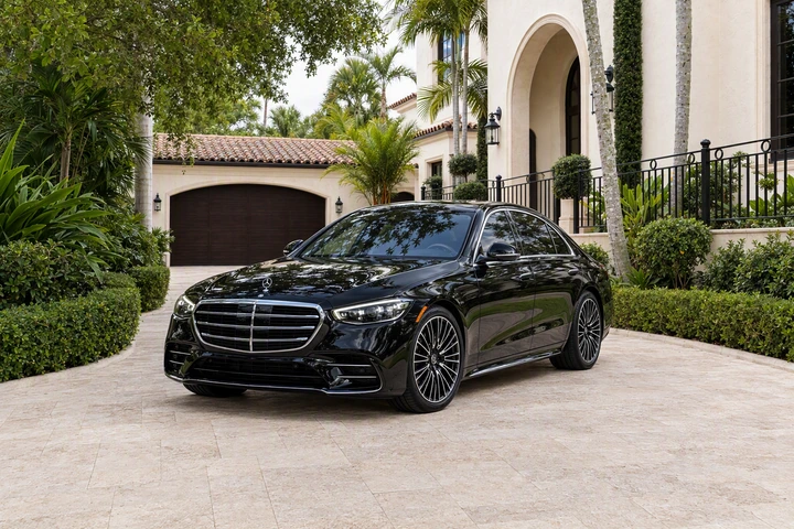 Rent a 2023 Mercedes-Benz S580 in Miami