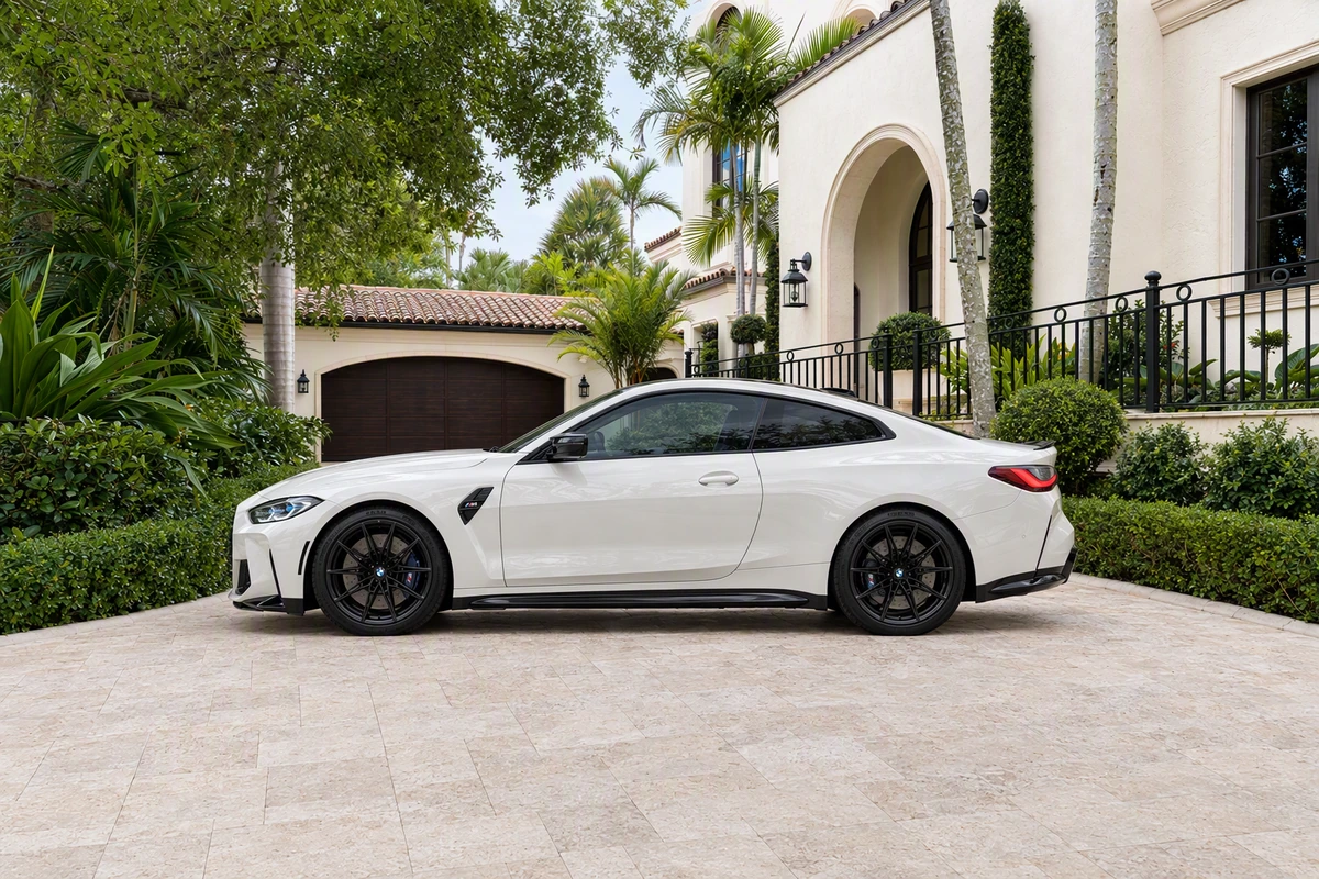 Rent a 2022 BMW M4 Competition in Miami