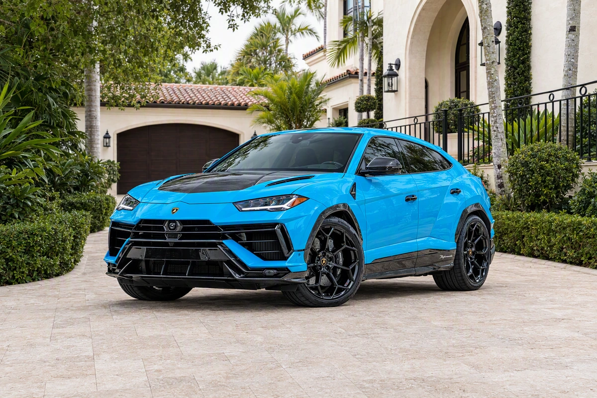 Rent a 2024 Lamborghini Urus Performante in Miami