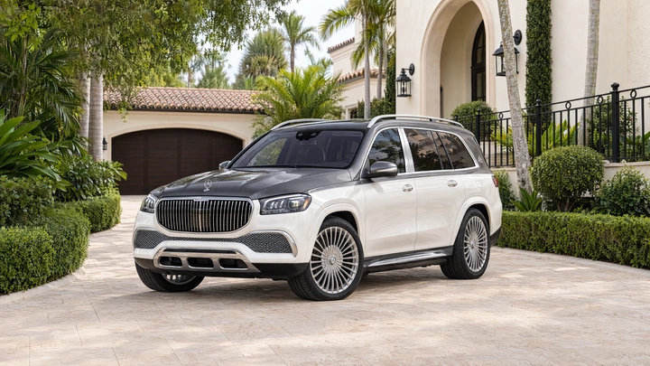 Two-tone 2023 Mercedes-Maybach GLS 600
